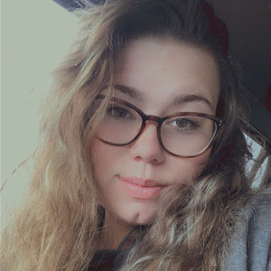 Meet your Posher, Jasmine